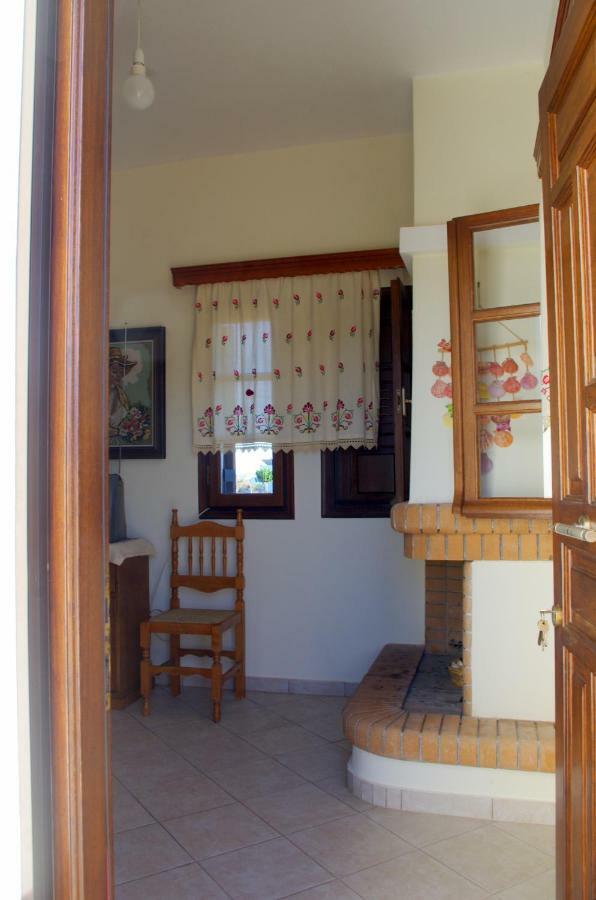 Limnes Home Moutsouna Bagian luar foto